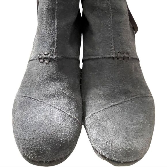 TOMS Desert Gray Suede Wedge Bootie Size 7 - Picture 7 of 15